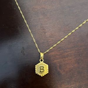 Ellie Vail “B” necklace